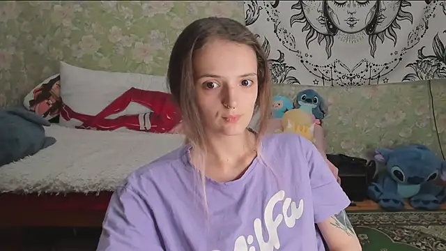 Cutie Adelia online show from July 22, 1:36 pm