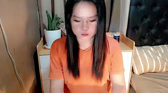 Snapshot of UrFuckingSweet_Angelxxx chatting on February 1, 3:28 pm UrFuckingSweet Angelxxx online show from February 1, 3:28 pm