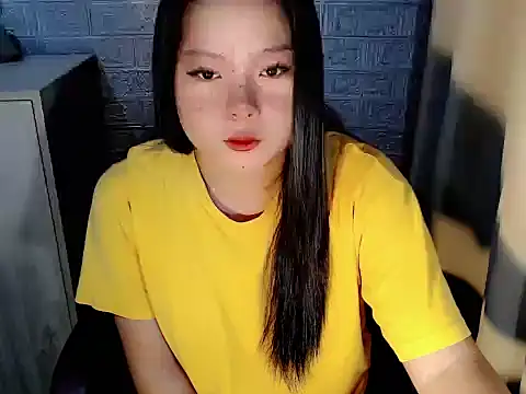 Snapshot of UrFuckingSweet_Angelxxx chatting on February 18, 7:43 pm UrFuckingSweet Angelxxx online show from February 18, 7:43 pm