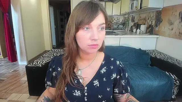 StacyTigerr online show from July 9, 1:15 pm