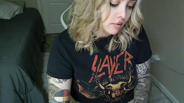 nativepumpkin95 online show from March 1, 4:26 am