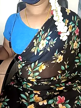 Tamil-hotwife online show from November 17, 10:15 pm