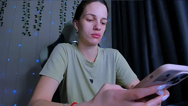 KarlaSim online show from February 27, 12:10 am