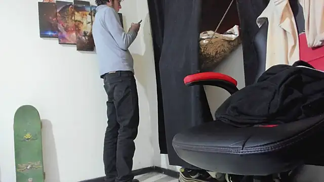 Jeff Waltonxh online show from March 22, 7:01 am