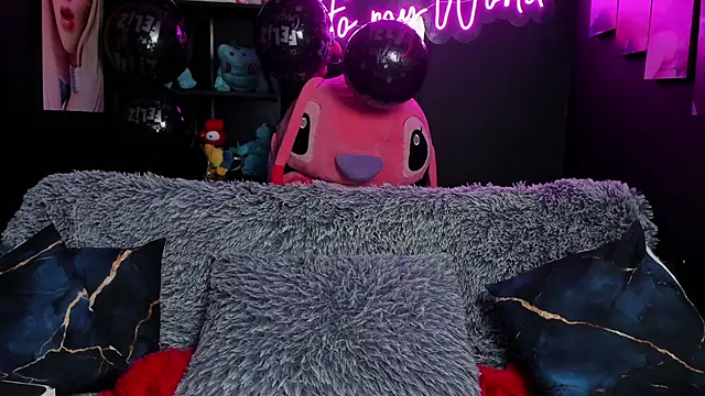 Emilyjhonson 01 online show from September 11, 2:06 pm