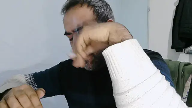 ZYXEL353 online show from February 2, 8:18 pm