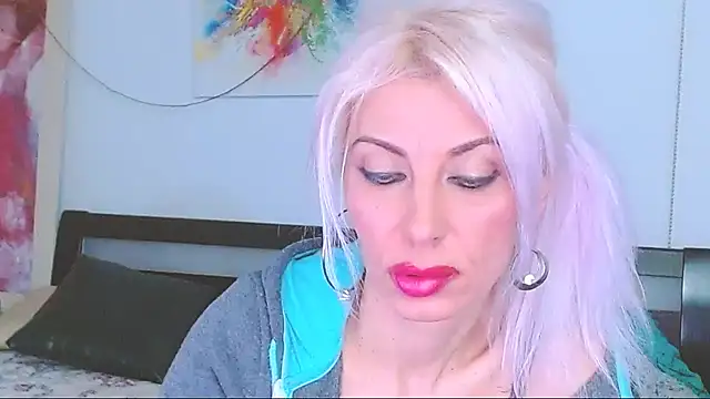 HoneyLara online show from March 22, 8:26 pm