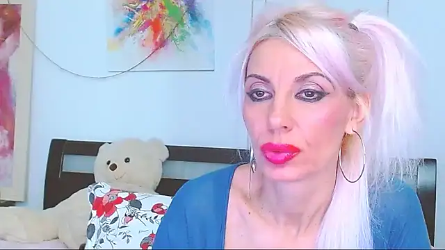 HoneyLara online show from October 15, 7:14 pm