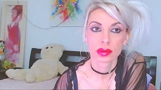 HoneyLara online show from January 11, 11:43 pm