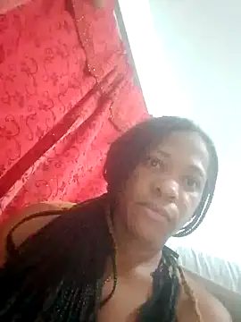 Snapshot of bigtitssxx chatting on June 17, 10:17 am bigtitssxx online show from June 17, 10:17 am