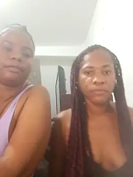 Snapshot of bigtitssxx chatting on August 2, 7:29 am bigtitssxx online show from August 2, 7:29 am