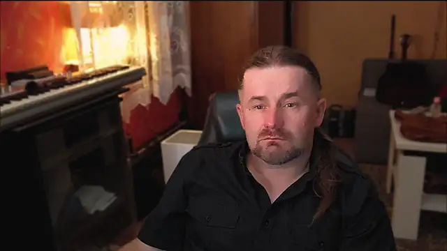 Mosiadz1975 online show from March 7, 11:38 pm