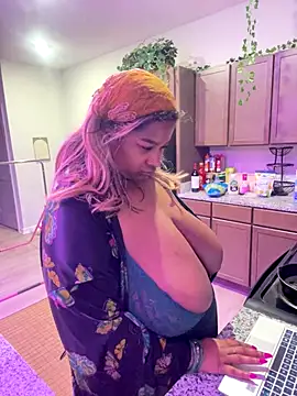 BigFineSelena online show from December 23, 12:41 am