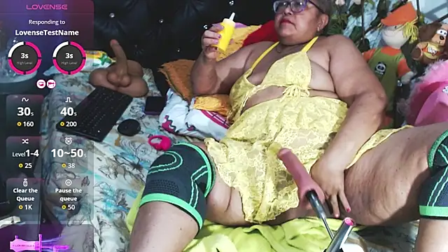 mature beautiful online show from March 28, 12:05 pm