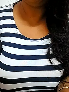 rekhabb123 online show from January 8, 4:15 am