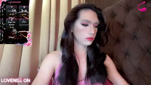 Snapshot of QUEEN_LILITH chatting on July 11, 10:07 am QUEEN LILITH online show from July 11, 10:07 am