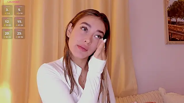 Assh lee  online show from February 2, 1:10 pm