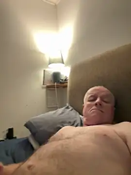 Snapshot of locallad88 chatting on June 11, 9:46 pm locallad88 online show from June 11, 9:46 pm