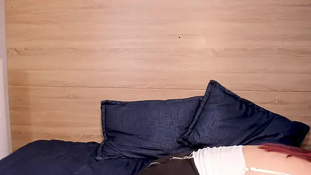 madelaine blosson online show from February 16, 12:23 pm