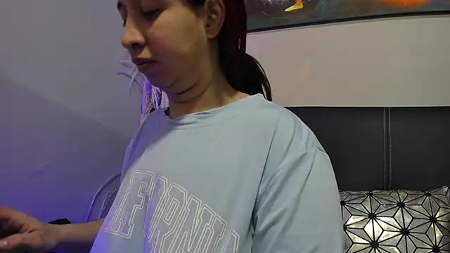 madelaine blosson online show from April 18, 11:03 am