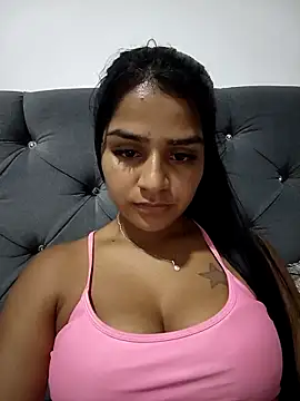 AnnRosse18 online show from January 2, 8:24 pm