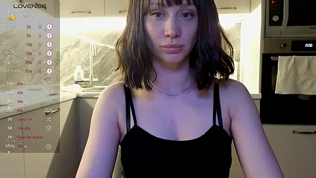 Alice Wonders online show from February 26, 7:24 pm