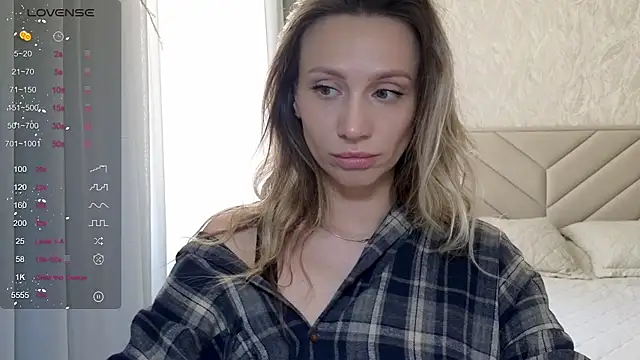 Alice Wonders online show from April 1, 7:20 am