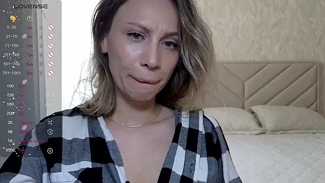 Alice Wonders online show from April 2, 7:06 am