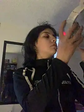 Snapshot of lolaaa_bunny1 chatting on February 8, 6:17 am lolaaa bunny1 online show from February 8, 6:17 am