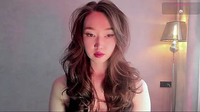 Snapshot of _luna_022 chatting on March 23, 5:55 am luna 022 online show from March 23, 5:55 am