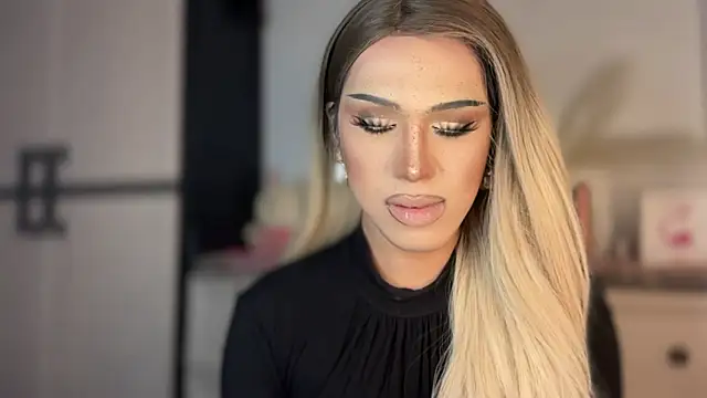 Ts glamxxxx online show from February 16, 2:07 am