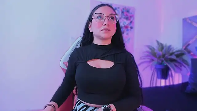 lucy neil online show from January 15, 2:38 am