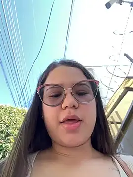 Lucyklein2022 online show from December 31, 1:52 pm