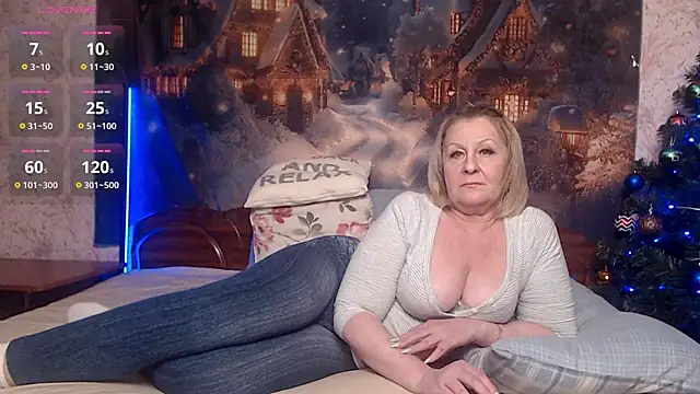 Snapshot of sladost777 chatting on January 17, 7:05 pm sladost777 online show from January 17, 7:05 pm