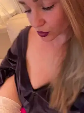 Lady  Maria online show from March 5, 8:00 pm