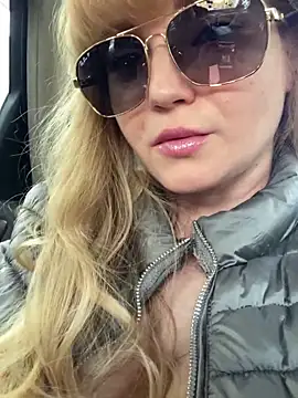 Lady  Maria online show from March 11, 1:45 pm