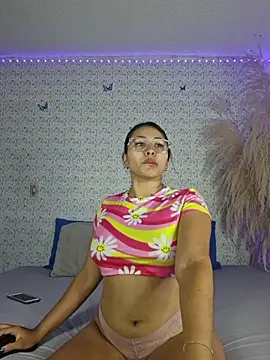 caylinhot7 online show from October 27, 5:33 am