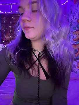 Snapshot of Cutiepiespanks chatting on September 12, 2:11 am Cutiepiespanks online show from September 12, 2:11 am