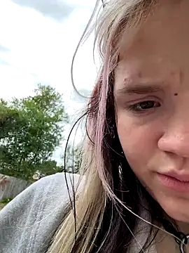 Snapshot of Cutiepiespanks chatting on October 3, 7:11 pm Cutiepiespanks online show from October 3, 7:11 pm