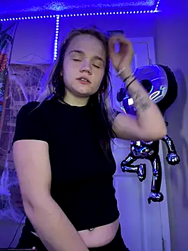 Snapshot of Cutiepiespanks chatting on October 24, 4:03 pm Cutiepiespanks online show from October 24, 4:03 pm