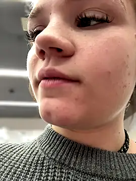 Snapshot of Cutiepiespanks chatting on November 20, 9:36 pm Cutiepiespanks online show from November 20, 9:36 pm