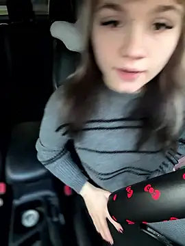 Snapshot of Cutiepiespanks chatting on January 12, 10:48 pm Cutiepiespanks online show from January 12, 10:48 pm