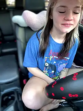 Snapshot of Cutiepiespanks chatting on January 13, 9:42 pm Cutiepiespanks online show from January 13, 9:42 pm