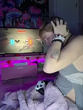 Snapshot of Cutiepiespanks chatting on February 5, 9:25 am Cutiepiespanks online show from February 5, 9:25 am