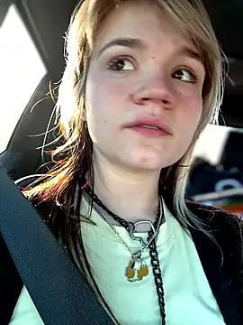 Snapshot of Cutiepiespanks chatting on February 28, 9:49 pm Cutiepiespanks online show from February 28, 9:49 pm