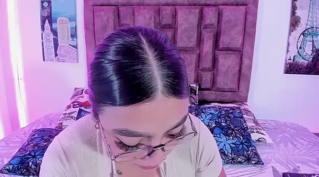 Snapshot of NaughtyAnaa chatting on January 10, 2:46 am NaughtyAnaa online show from January 10, 2:46 am