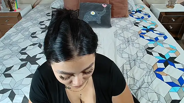 Snapshot of NaughtyAnaa chatting on March 20, 1:35 am NaughtyAnaa online show from March 20, 1:35 am