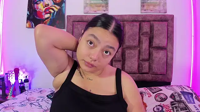 Snapshot of NaughtyAnaa chatting on September 23, 2:53 pm NaughtyAnaa online show from September 23, 2:53 pm