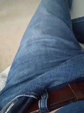 Snapshot of Mark_Dad chatting on February 21, 5:58 pm Mark Dad online show from February 21, 5:58 pm