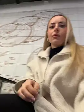 EmaSalis online show from February 5, 8:19 am